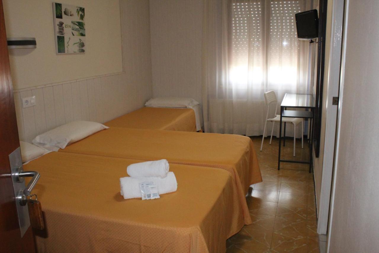 Hostal Fabrellas Caldes de Malavella Exteriér fotografie