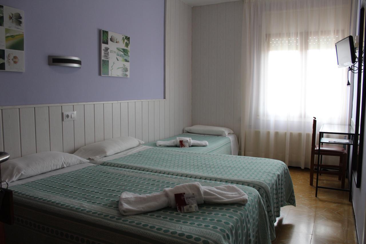 Hostal Fabrellas Caldes de Malavella Exteriér fotografie
