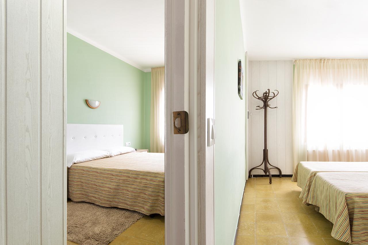 Hostal Fabrellas Caldes de Malavella Exteriér fotografie